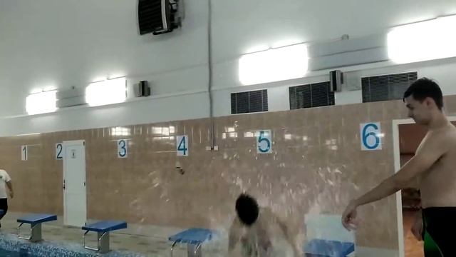 Как можно ещё надевать шапочку для плавания. смотреть онлайн