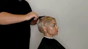 Видеоурок 27 Короткая женская стрижка.