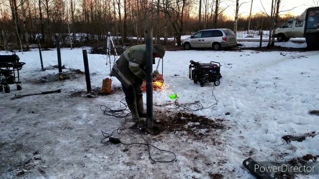 Свайно-винтовой фундамент для нашего домика.