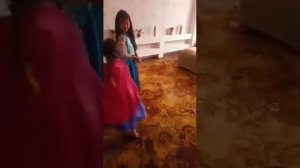 Холодное сердце. Песня Анны: Эльза вставай!