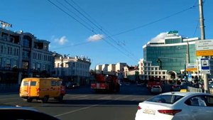 Пожарные машины едут на вызов, Казань