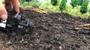 Видео с машинками. Полицейский Джип в грязи и пене