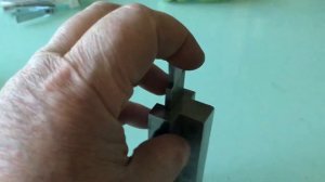 Отрезной блок для пластинчатого отрезного резца Р6М5