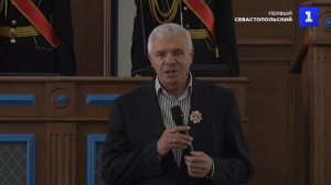 Адмирал Александр Витко получил знак Почётного гражданина Севастополя
