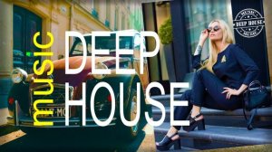 Deep house music