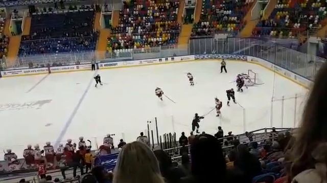 Кубок мера Москвы по хоккею 5:4 динамо:Спартак (ОВЕРТАЙМ) смотреть онлайн