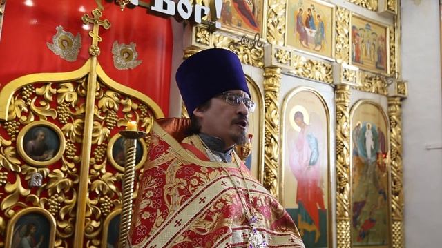 Жены-мироносицы. Литургия в Спасо-Преображенском монастыре.  8 мая 2022.