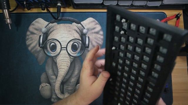 An Amazing $150 Keyboard - Keychron V1 Build and Stack Mount Mod