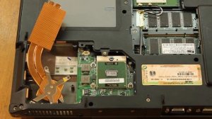 Древний ноутбук из 2000 года. ASUS A3000.