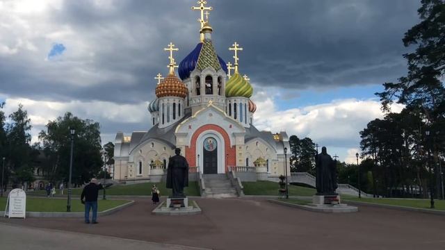 Храм в Москве Ново-Переделкино. Собор Святого Игоря Черниговского-достопримечательность Москвы.