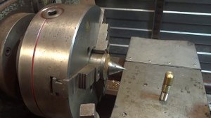 Сварочный держак на токарном станке из латуни и текстолита
