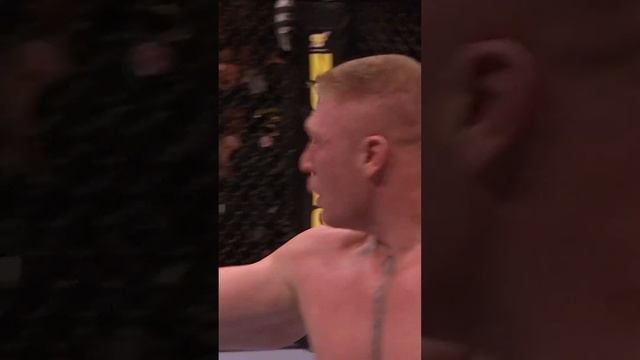 Há 15 anos, Brock Lesnar se tornava campeão do UFC com nocaute sobre Randy Couture! ?