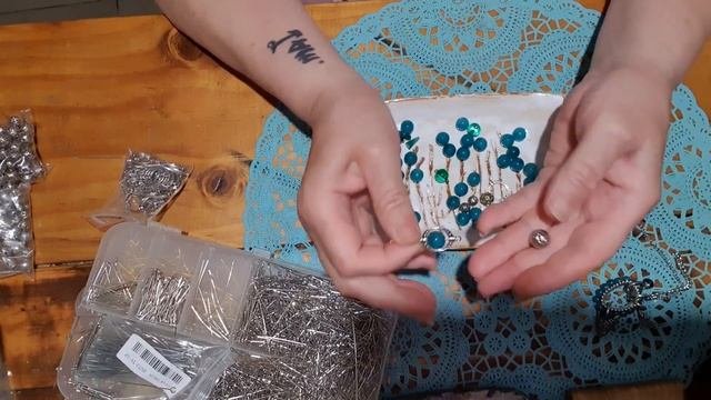 Украшение и браслет.Очень достойные украшения получились.