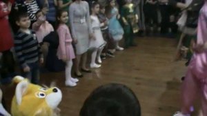 Новогоднее party вечеринка в детском саду / Смешной Дед Мороз / Подарки от Деда Мороза