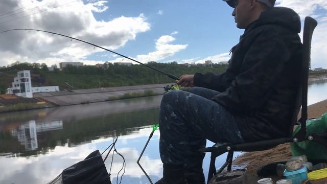 Рыбалка в Нижнем Новгороде. Ловля на пикер. Фидерная ловля. Рыбалка 2022