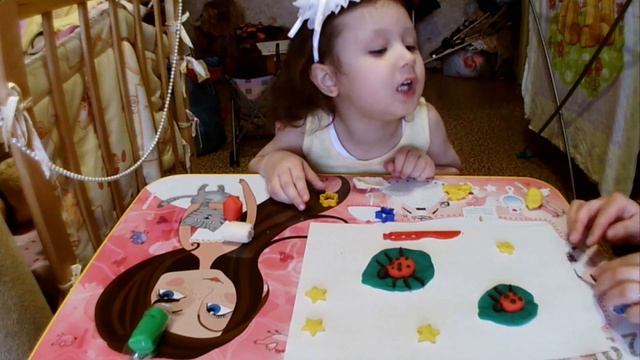 Аппликация из пластилина "Божьи коровки" | Application of plasticine "LADYBUG" смотреть онлайн