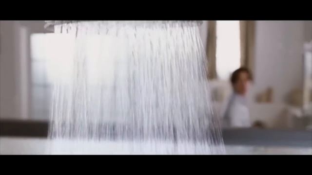 Офицер не знает, что женский труп, с которым он сделал всякое, все еще жив смотреть онлайн