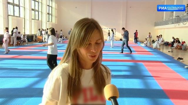 Старший тренер сборной России по тхэквондо провел учебно-тренировочные сборы для юных спортсменов смотреть онлайн