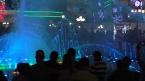 Парк развлечений Египет Шарм Эль Шейх поющие фонтаны на море.