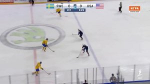 Выход из зоны и атака с ходу в хоккее