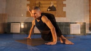 Связка упражнений (нога за головой)