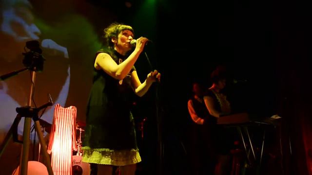 Серебряная свадьба - 05 - Я жизнь люблю - Live@Sullivan Room
