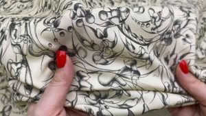 Платьевая   кремового цвета с принтом фантазийные цветы 29490