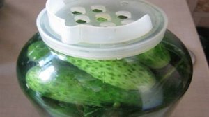 Огурцы соленые с водкой