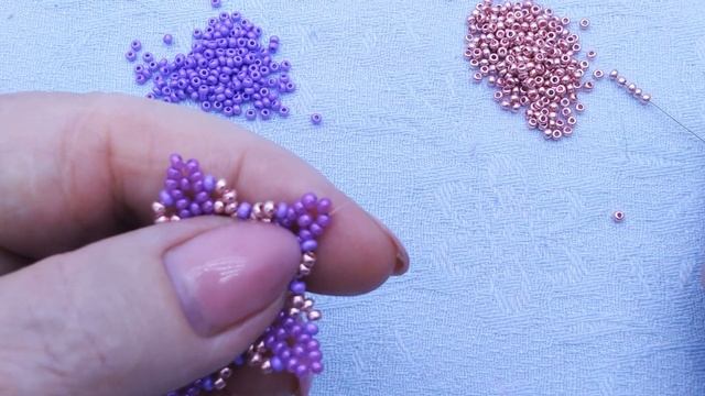 Цветочек для заколки на резинке.Брощь Подробный мастер класс. #бисероплетение #подробныймастеркласс