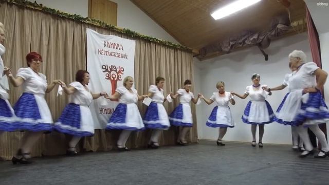 LAVE Magyar Néptánc Csoport, Dunaharaszti - Sárközi cinegés tánc смотреть онлайн