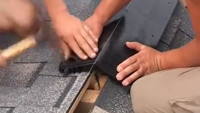 Монтаж комплектующих битумной черепицы Shinglas смотреть онлайн