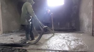 Мини бетононасос - работа по гибким рукавам.  ГРАНД 703