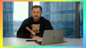 Мужчина появляется и пропадает. Что делать?