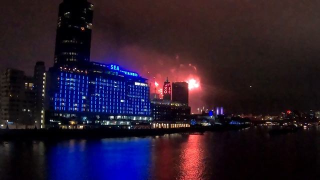 Blackfriars Bridge London New Year Fireworks 2019 view Новогодний салют в Лондоне 2019 смотреть онлайн