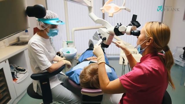 Многие ли стоматологи лечат под микроскопом смотреть онлайн
