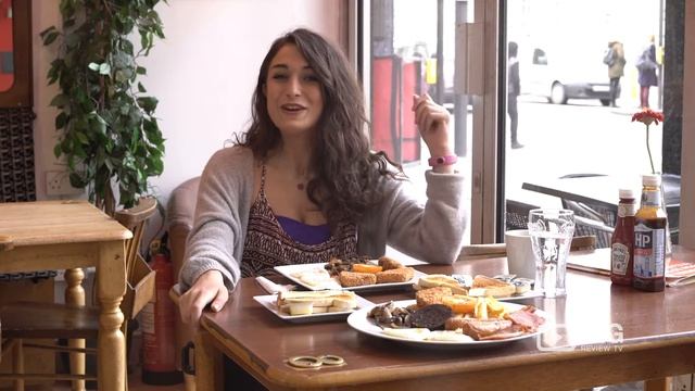 Akuna Matata @ Enough 2 Feed An Elephant, a Cafe in London serving Coffee, Burger, Fish and Chips смотреть онлайн