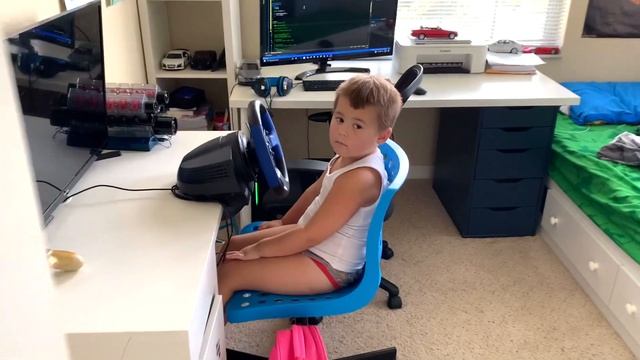 США Влог Уборка Чем будем кормить кота Мейсона Домашний влог Большая семья в США /USA Vlog/ смотреть онлайн