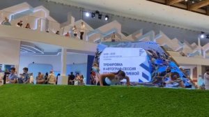 Камила Валиева проводит зарядку для всех желающих!!