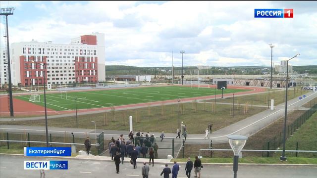 Глава Минобрнауки Валерий Фальков оценил ход строительства студенческого кампуса смотреть онлайн