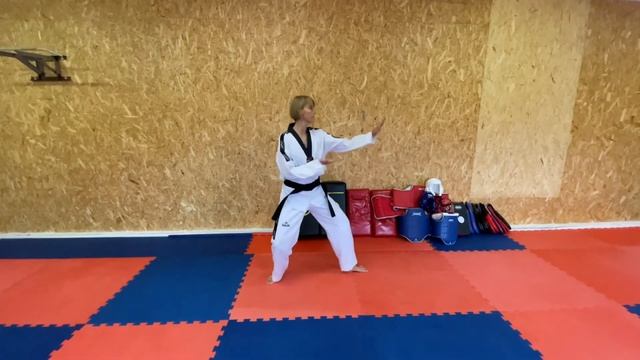 Пхумсэ №4. Тэгук Са Джан смотреть онлайн