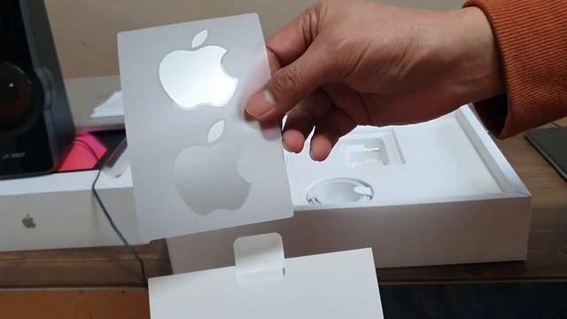Unboxing Macbook Pro M1.Korean version. смотреть онлайн