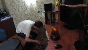 Подключение проблескового маячка,к старому блоку питания от ноута