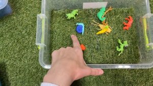 Сенсорные коробки для развития речи. Зачем они нужны?