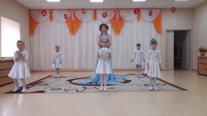 Танец на 8 марта Старшая группа. 2021г "Дети земли"