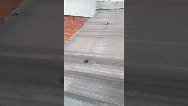 Крыша на балкон последнего этажа своими руками. Установка козырька из керамопласта. смотреть онлайн