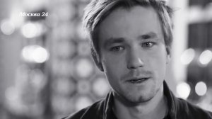 Александр Петров читает стихотворение