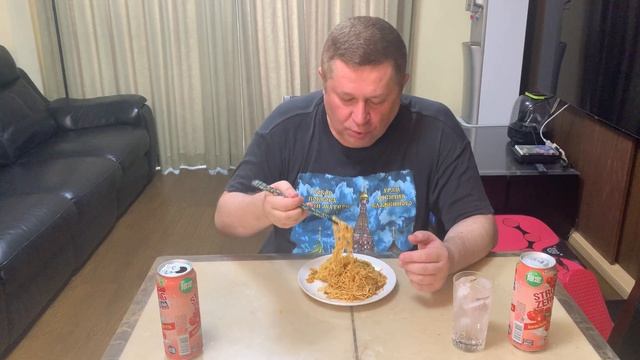 ПОЕДАНИЕ САМОЙ ОСТРОЙ В ЯПОНИИ ЛАПШИ смотреть онлайн