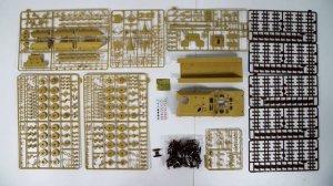 Сборная модель немецкая самоходка Jagdpanzer E-100. Масштаб 1:35. Распаковка