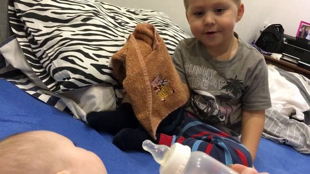 Ребенок не ест смесь, а грудного молока нет. смотреть онлайн