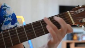 Всегда быть рядом не могут люди на гитаре / песня из к/ф